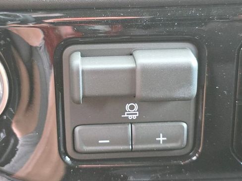New 2026 Chevrolet Silverado 2500 LT w/ All Star Edition AWD/4WD image 34