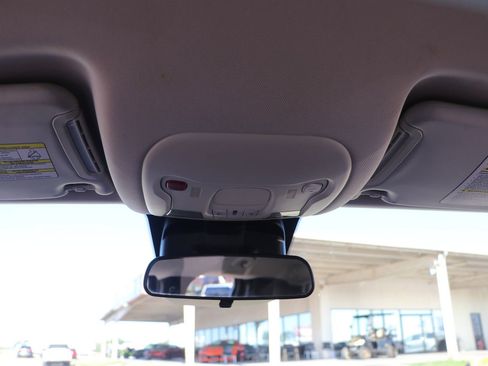 Used 2020 Jeep Renegade Sport image 27