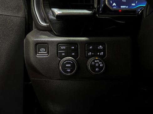 Used 2024 Chevrolet Silverado 3500 LT w/ Convenience Package AWD/4WD image 30