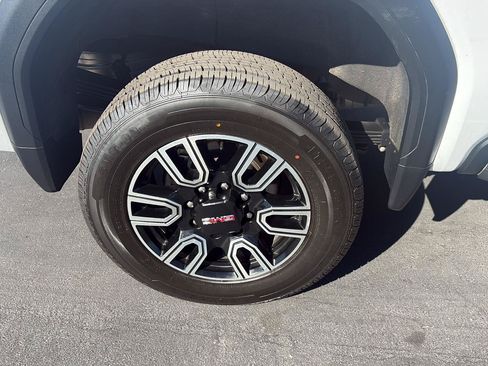 Used 2023 GMC Sierra 2500 AT4 w/ Gooseneck/5TH Wheel Package AWD/4WD image 28
