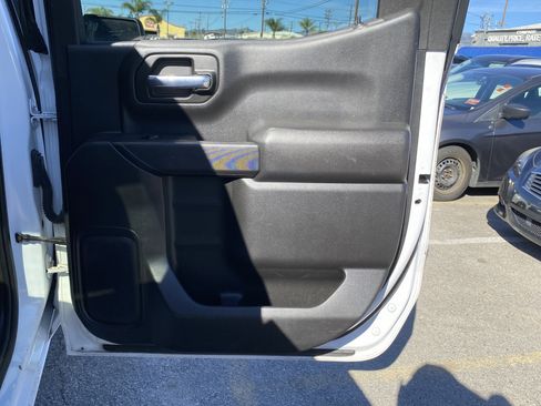 Used 2022 Chevrolet Silverado 1500 Custom image 19