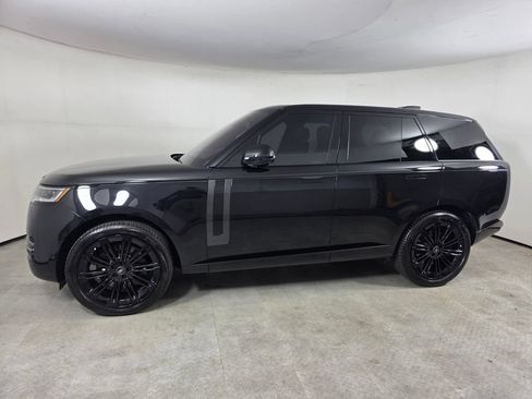 Used 2023 Land Rover Range Rover SE AWD/4WD image 7