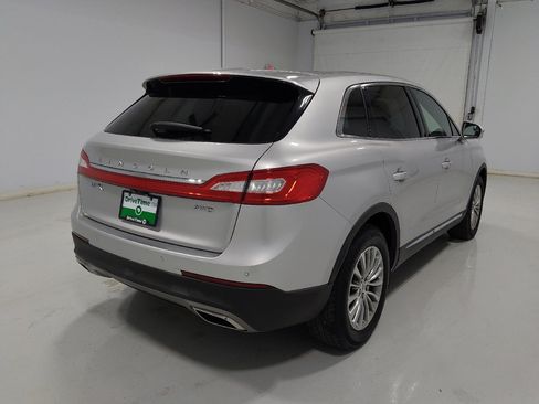 Used 2016 Lincoln MKX Select AWD/4WD image 9