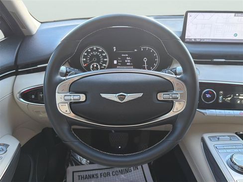 Used 2023 Genesis GV70 2.5T w/ Advanced Package AWD/4WD image 25