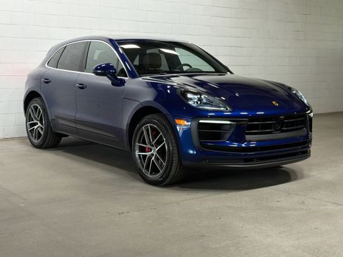 Certified 2026 Porsche Macan S AWD/4WD image 6