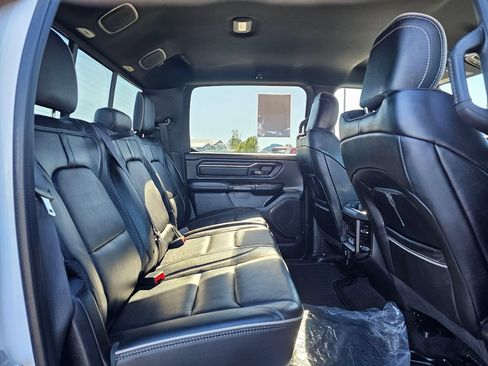 Used 2022 RAM 1500 Limited AWD/4WD image 12