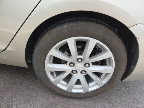 Used 2013 Chevrolet Malibu LT FWD image 7