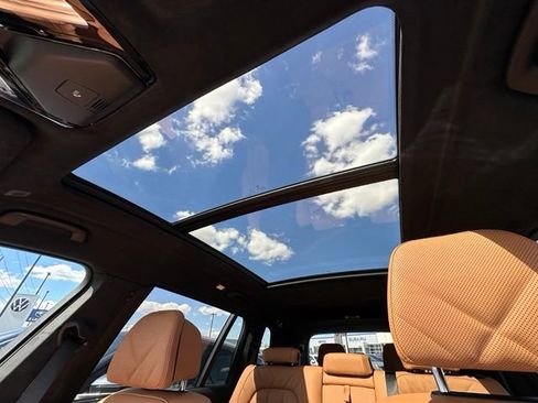 New 2026 BMW X7 xDrive40i w/ M Sport Package AWD/4WD image 22