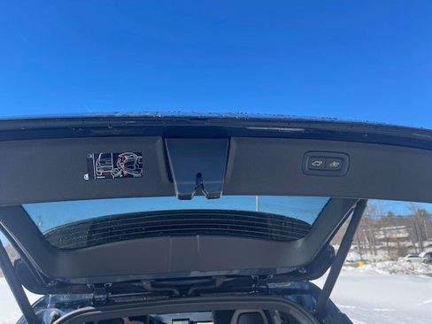 New 2026 Volvo XC90 B6 Plus w/ Protection Package Premier image 7