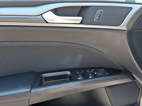 Used 2017 Ford Fusion S w/ Equipment Group 101A FWD image 12