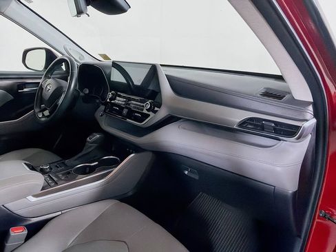 Used 2021 Toyota Highlander Platinum AWD/4WD image 28