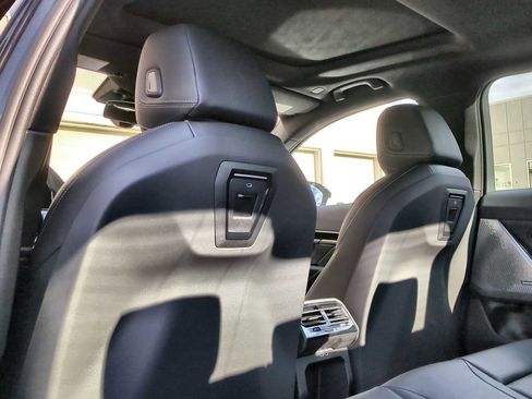 New 2026 BMW 530i xDrive image 18