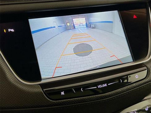 Used 2017 Cadillac XT5 Luxury image 17