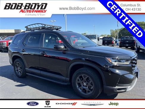 Used 2025 Honda Pilot TrailSport image 1