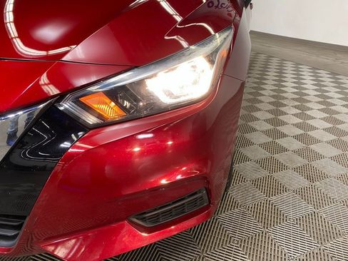 Used 2020 Nissan Versa SV w/ Trunk Package FWD image 7