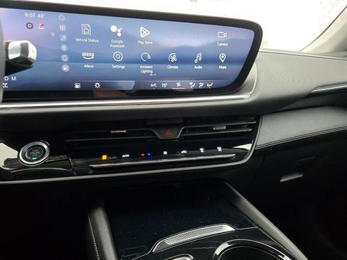 Used 2024 Buick Envision Preferred image 28