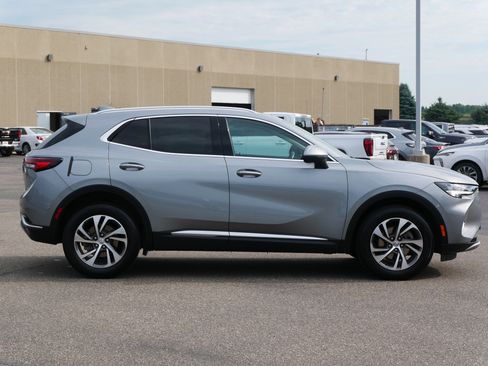 Used 2023 Buick Envision Essence image 8