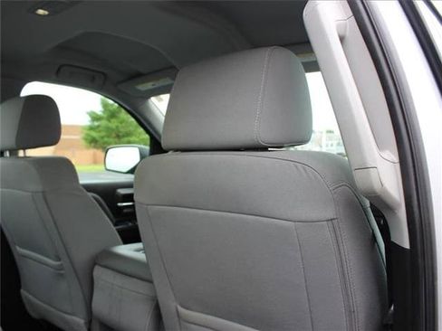 Used 2017 GMC Sierra 1500 4x4 Double Cab 6.6 ft. box 143 image 32