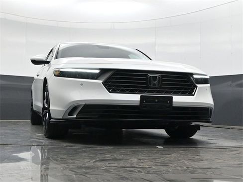 Used 2024 Honda Accord Touring image 28