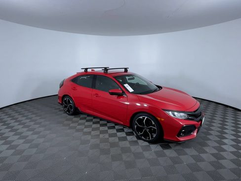 Used 2017 Honda Civic Sport image 2