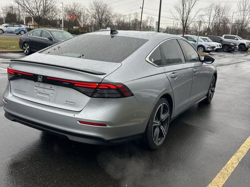 Used 2023 Honda Accord Sport image 5