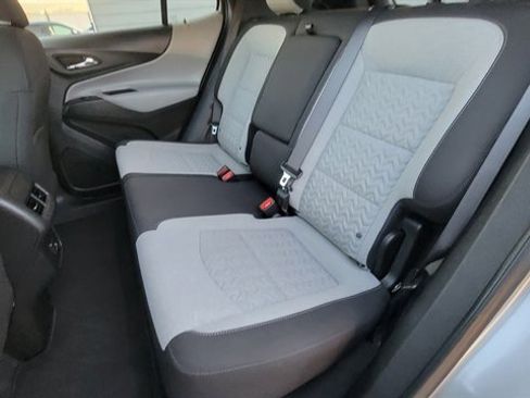 Used 2023 Chevrolet Equinox LT image 44