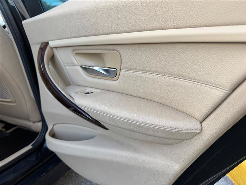 Used 2013 BMW 335i Sedan RWD image 39