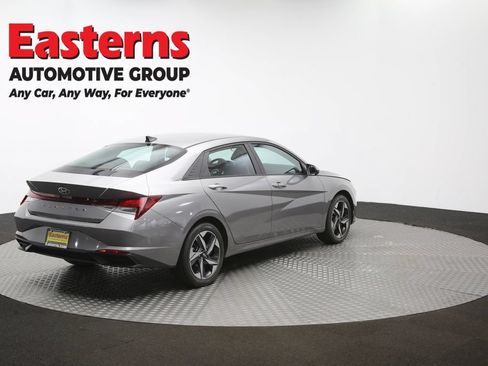 Used 2023 Hyundai Elantra SEL w/ Convenience Package FWD image 35