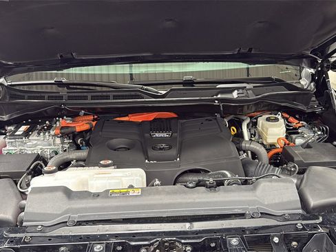 Used 2024 Toyota Tundra Limited image 25