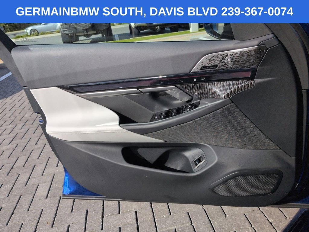 Certified 2026 BMW M5 Touring w/ M Driver's Package AWD/4WD image 30