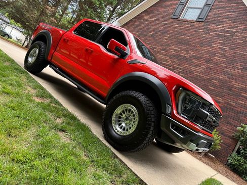 Used 2022 Ford F150 Raptor w/ Raptor 37 Performance Package image 35