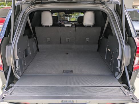 Used 2025 Ford Expedition Max Platinum w/ Stealth Performance Package AWD/4WD image 14