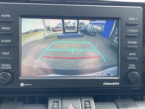 Used 2020 Toyota RAV4 XLE Premium image 28