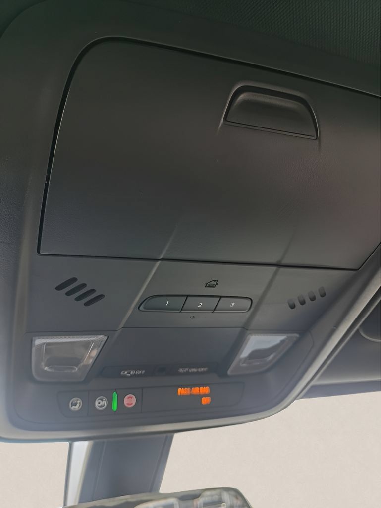 Used 2019 Cadillac XT5 FWD image 31