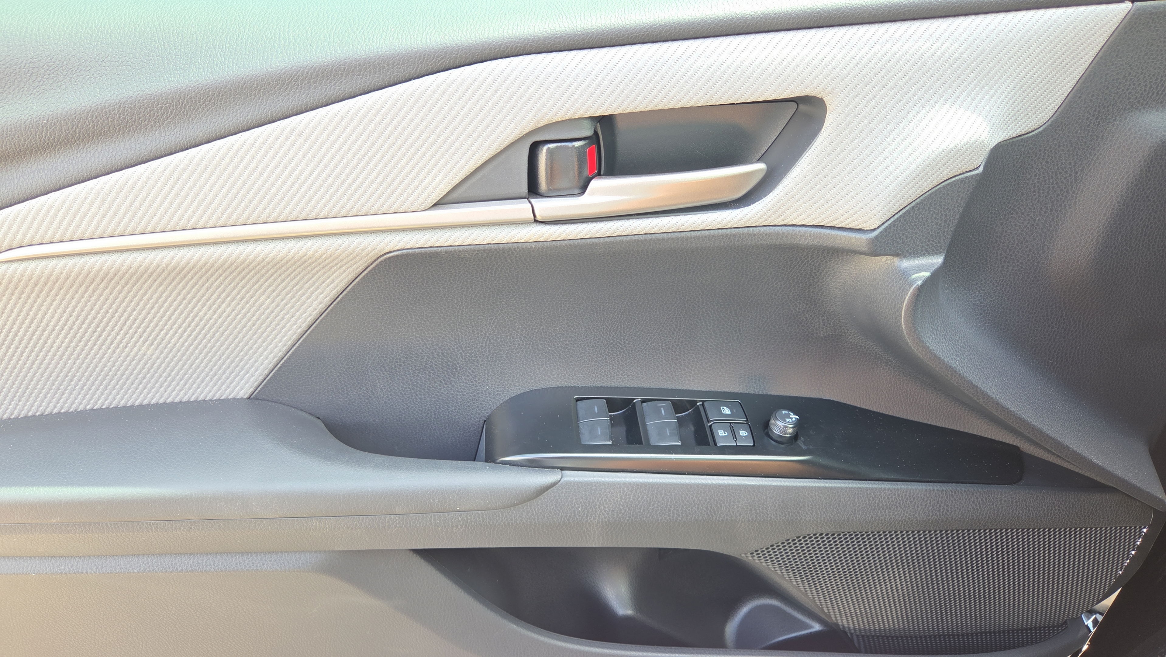 Certified 2026 Toyota Camry SE FWD image 16