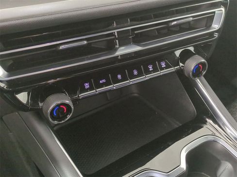 Certified 2024 Chevrolet Traverse LS w/ Midnight/Sport Edition image 11