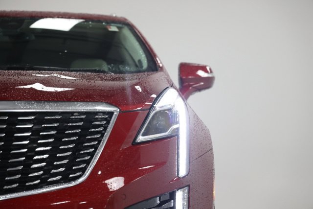 Used 2024 Cadillac XT5 Premium Luxury AWD/4WD image 3