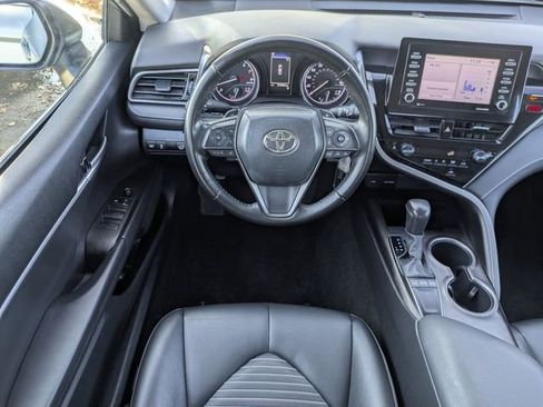 Used 2023 Toyota Camry SE image 12