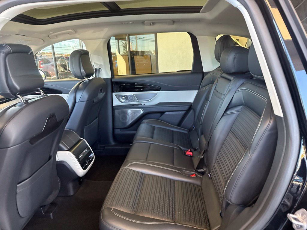 Used 2024 Lincoln Nautilus Reserve w/ Equipment Group 203A AWD/4WD image 12