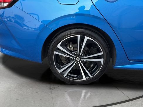Used 2022 Nissan Sentra SR w/ SR Premium Package FWD image 32