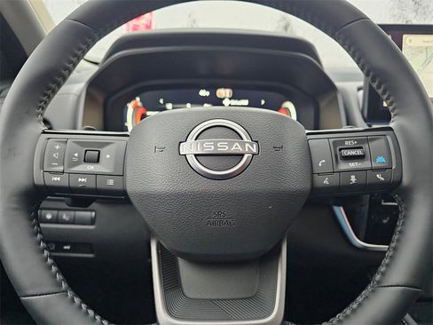 New 2026 Nissan Rogue Platinum image 17