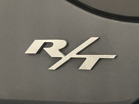 Used 2017 Dodge Charger R/T w/ Premium Group RWD image 24