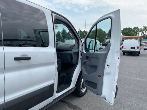 Used 2018 Ford Transit 350 XL RWD image 21
