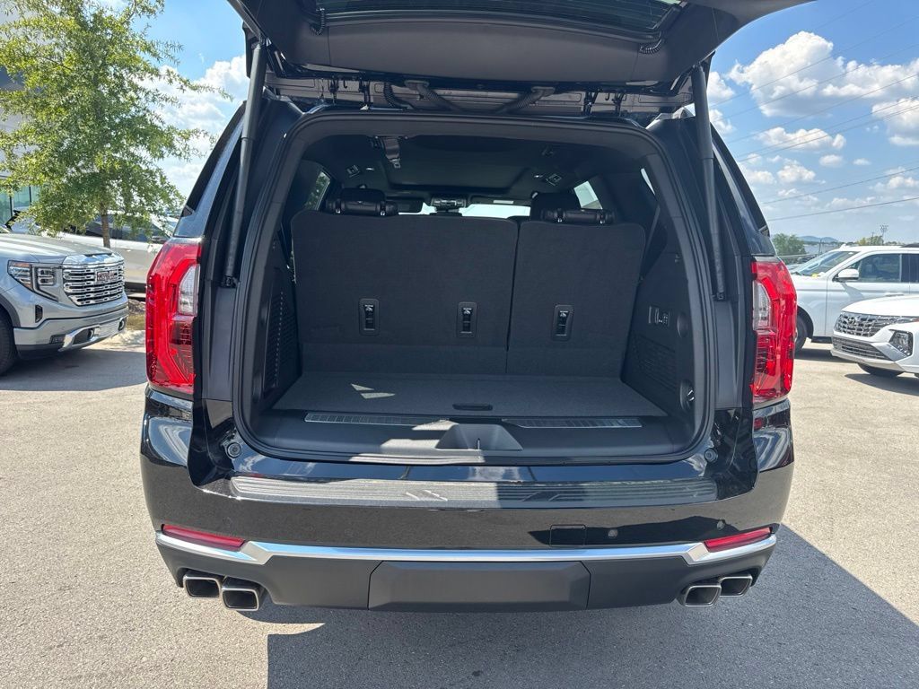 New 2026 GMC Yukon Denali w/ Sun & Power Step Package AWD/4WD image 33