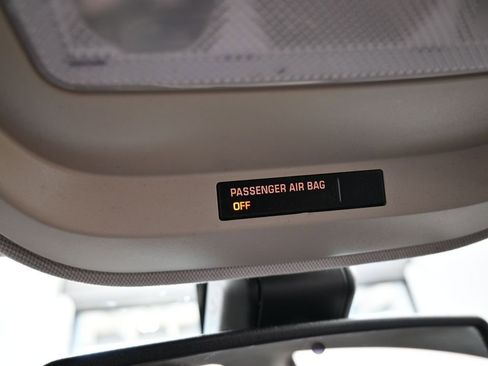 Used 2016 Chevrolet Colorado Z71 image 31