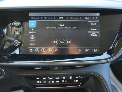 Used 2021 Buick Envision Avenir w/ Technology Package II image 27