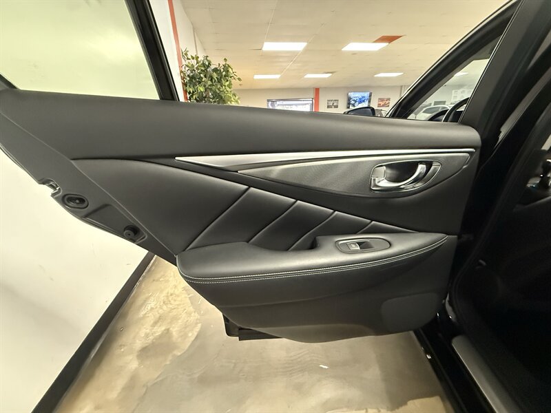 Used 2016 INFINITI Q50 Premium w/ 2.0T Premium Plus Package RWD image 28