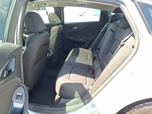 Used 2021 Chevrolet Malibu LT FWD image 8