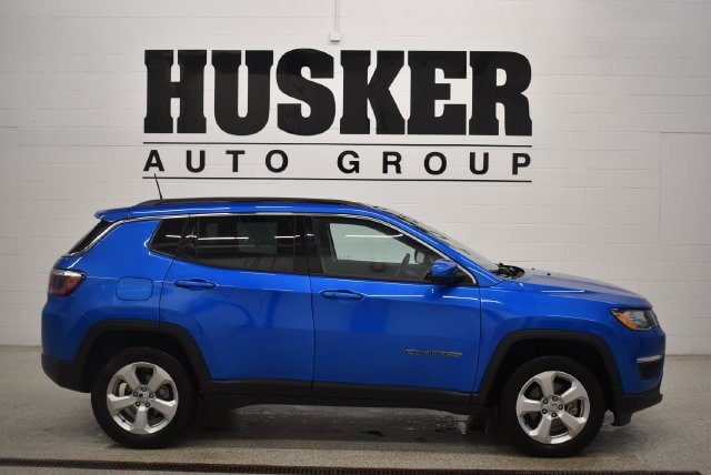 Used 2020 Jeep Compass Latitude w/ Cold Weather Group AWD/4WD image 2