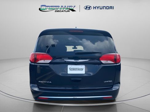 Used 2020 Chrysler Pacifica Limited image 6